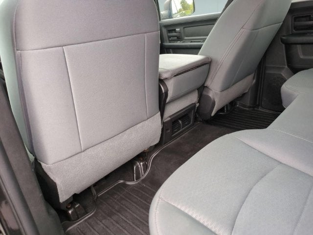 2017 RAM 1500 Express Crew Cab 4x4 5'7' Box