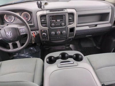 2017 RAM 1500 Express Crew Cab 4x4 5'7' Box