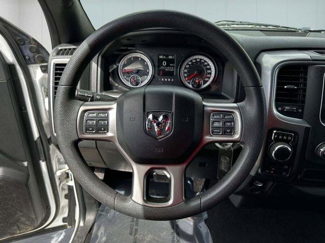 2024 RAM 1500 Classic Warlock Crew Cab 4x4 5'7' Box