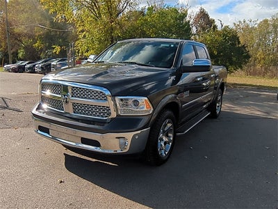 2017 RAM 1500 Laramie Crew Cab 4x4 5'7' Box