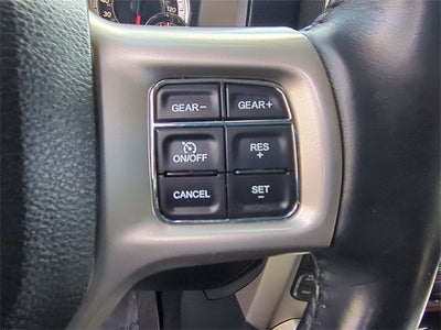 2017 RAM 1500 Laramie Crew Cab 4x4 5'7' Box