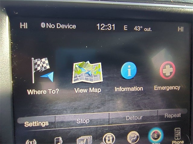 2017 RAM 1500 Laramie Crew Cab 4x4 5'7' Box