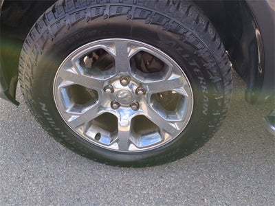 2017 RAM 1500 Laramie Crew Cab 4x4 5'7' Box