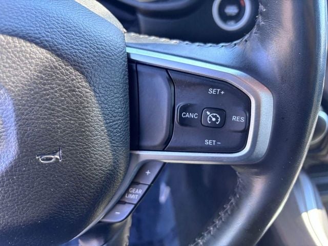 2021 RAM 1500 Big Horn Crew Cab 4x4 5'7' Box