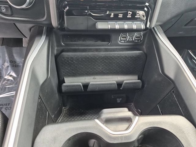 2023 RAM 1500 Big Horn Crew Cab 4x4 5'7' Box
