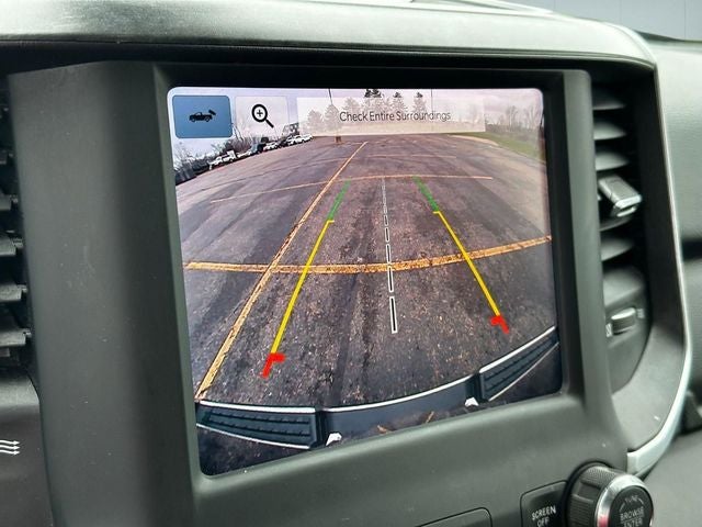 2022 RAM 1500 Big Horn Crew Cab 4x4 5'7' Box