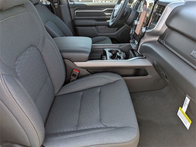 2025 RAM Ram 1500 RAM 1500 BIG HORN CREW CAB 4X4 5'7' BOX