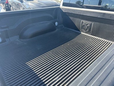 2020 RAM 1500 Big Horn Crew Cab 4x4 5'7' Box