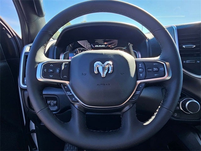 2025 RAM Ram 1500 RAM 1500 BIG HORN CREW CAB 4X4 5'7' BOX