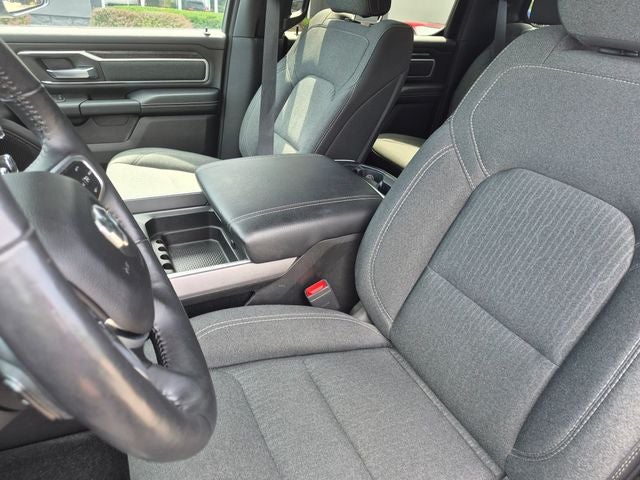 2020 RAM 1500 Big Horn Crew Cab 4x4 5'7' Box
