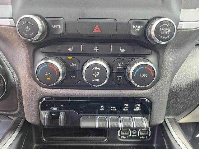 2020 RAM 1500 Big Horn Crew Cab 4x4 5'7' Box