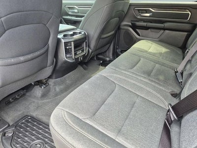 2020 RAM 1500 Big Horn Crew Cab 4x4 5'7' Box