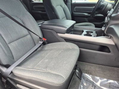 2020 RAM 1500 Big Horn Crew Cab 4x4 5'7' Box