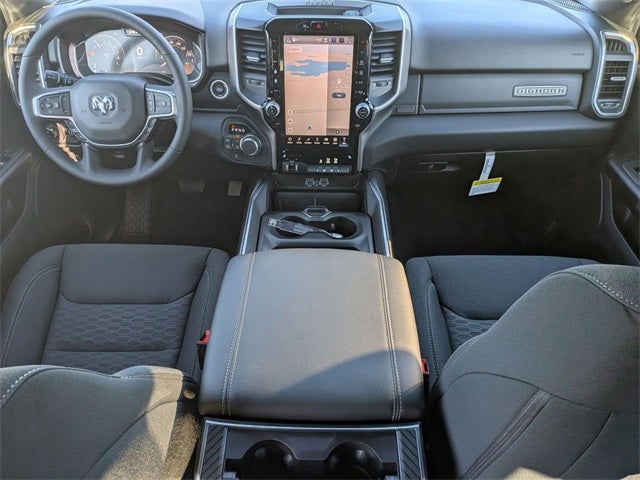 2025 RAM Ram 1500 RAM 1500 BIG HORN CREW CAB 4X4 5'7' BOX