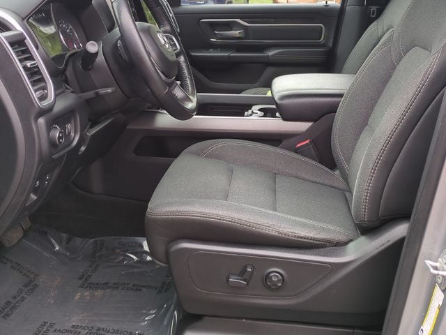 2020 RAM 1500 Big Horn Crew Cab 4x4 5'7' Box