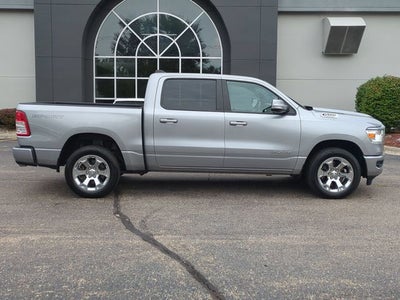 2020 RAM 1500 Big Horn Crew Cab 4x4 5'7' Box