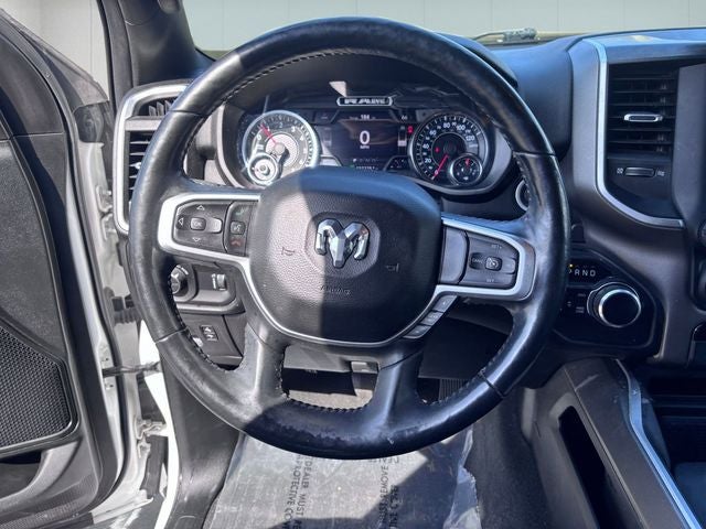2020 RAM 1500 Big Horn Crew Cab 4x4 5'7' Box