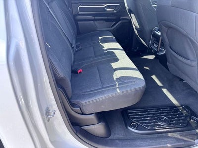 2020 RAM 1500 Big Horn Crew Cab 4x4 5'7' Box