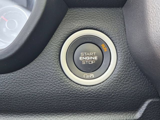 2019 RAM 1500 Big Horn/Lone Star Crew Cab 4x4 5'7' Box