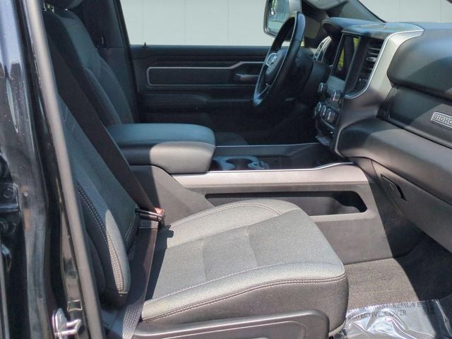 2021 RAM 1500 Big Horn Crew Cab 4x4 5'7' Box