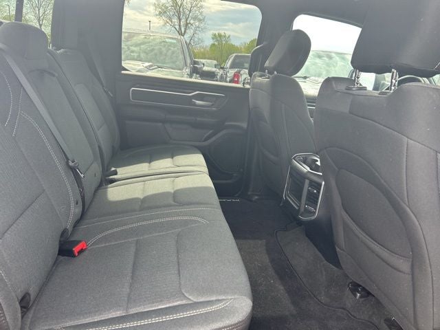 2022 RAM 1500 Big Horn Crew Cab 4x4 5'7' Box