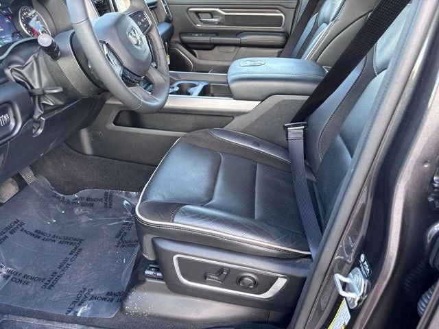 2026 RAM 1500 Laramie Crew Cab 4x4 5'7' Box