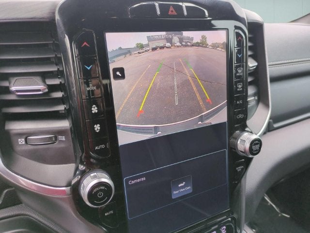 2023 RAM 1500 Laramie Crew Cab 4x4 5'7' Box