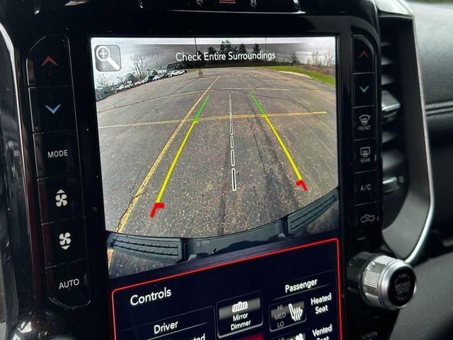 2021 RAM 1500 Laramie Crew Cab 4x4 5'7' Box