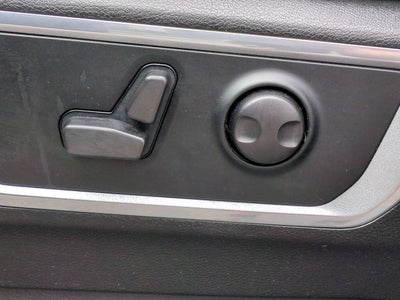 2022 RAM 1500 Laramie Crew Cab 4x4 5'7' Box