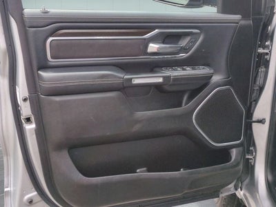 2022 RAM 1500 Laramie Crew Cab 4x4 5'7' Box