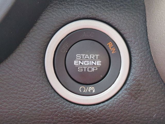 2022 RAM 1500 Laramie Crew Cab 4x4 5'7' Box