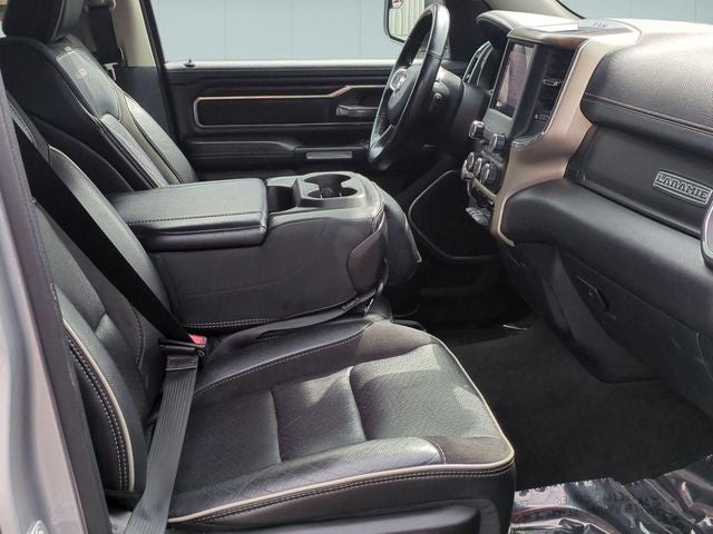2022 RAM 1500 Laramie Crew Cab 4x4 5'7' Box