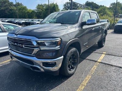 2020 RAM 1500 Laramie Crew Cab 4x4 5'7' Box