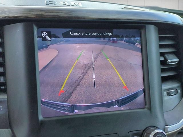 2020 RAM 1500 Laramie Crew Cab 4x4 5'7' Box