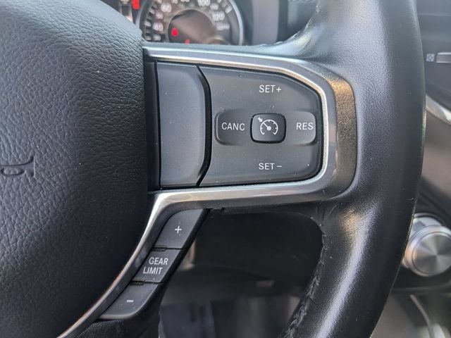 2023 RAM 1500 Laramie Crew Cab 4x4 5'7' Box