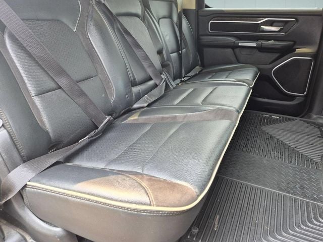 2020 RAM 1500 Laramie Crew Cab 4x4 5'7' Box