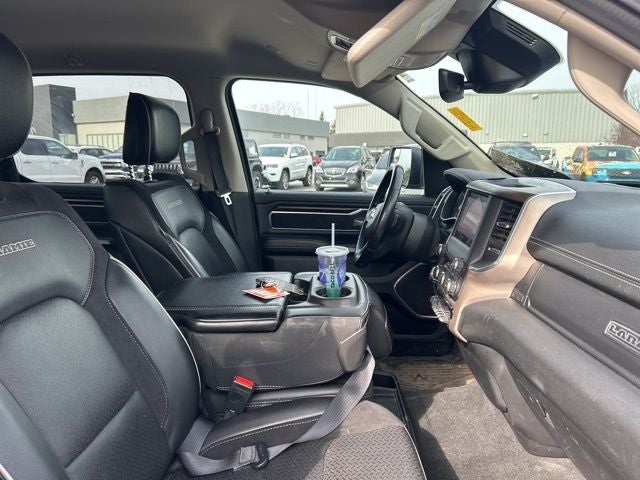 2022 RAM 1500 Laramie Crew Cab 4x4 5'7' Box