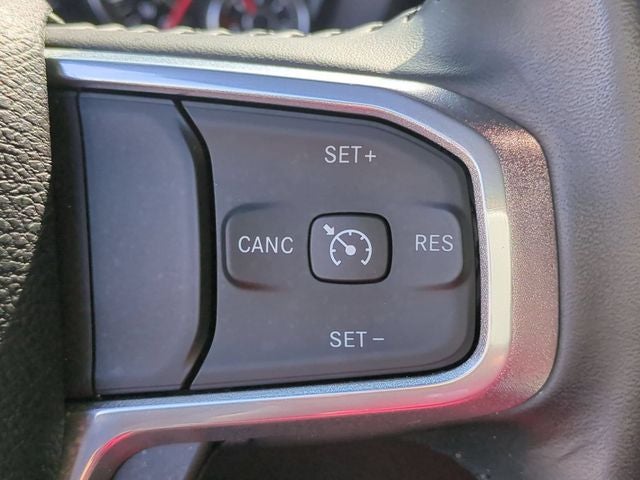 2023 RAM 1500 Laramie Crew Cab 4x4 5'7' Box