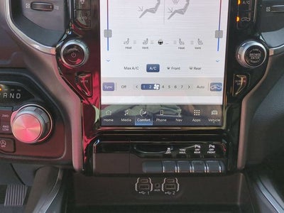 2023 RAM 1500 Laramie Crew Cab 4x4 5'7' Box