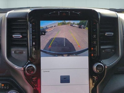 2023 RAM 1500 Laramie Crew Cab 4x4 5'7' Box