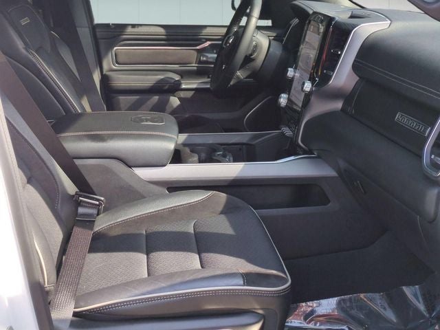 2023 RAM 1500 Laramie Crew Cab 4x4 5'7' Box