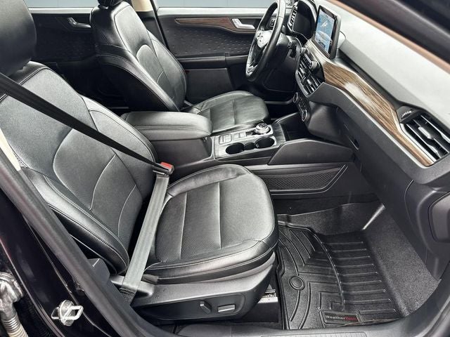 2020 Ford Escape Titanium Hybrid