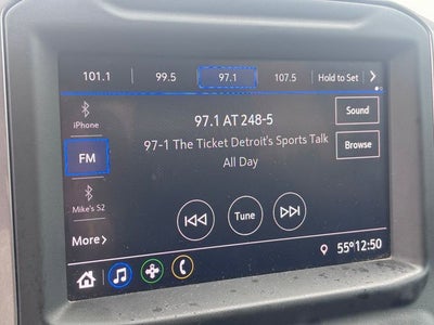 2021 Chevrolet Silverado 2500HD 4WD Crew Cab Standard Bed Custom