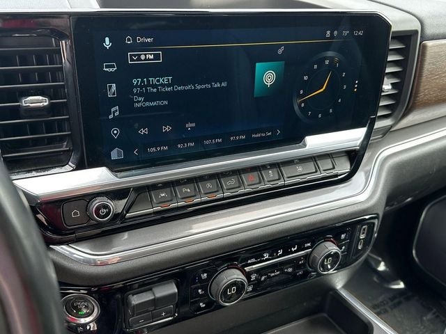 2023 Chevrolet Silverado 1500 4WD Crew Cab Short Bed High Country