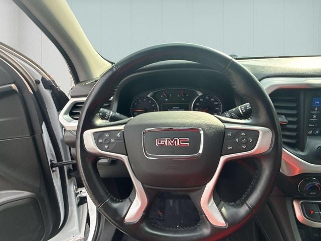 2022 GMC Acadia AWD SLT
