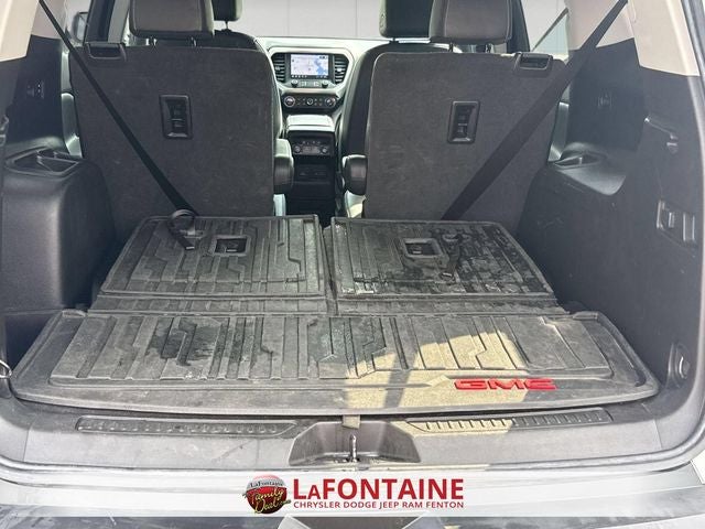 2022 GMC Acadia AWD SLT