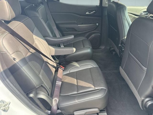 2022 GMC Acadia AWD SLT