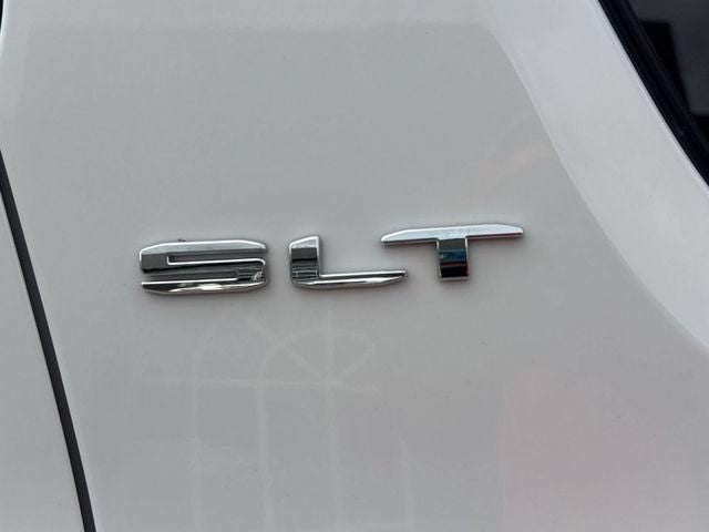 2022 GMC Acadia AWD SLT
