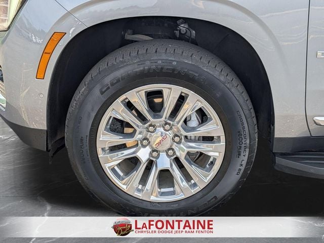 2025 GMC Yukon 4WD Denali