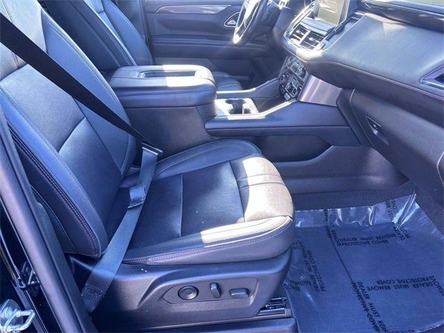 2023 Chevrolet Suburban 4WD RST